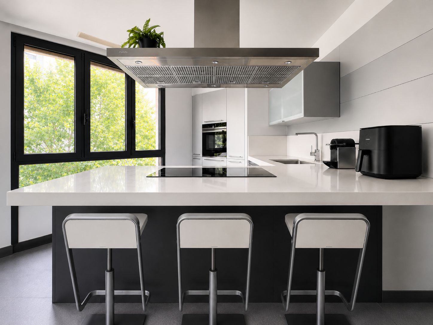 Exclusiva vivienda en Plaza los Fueros de Vitoria