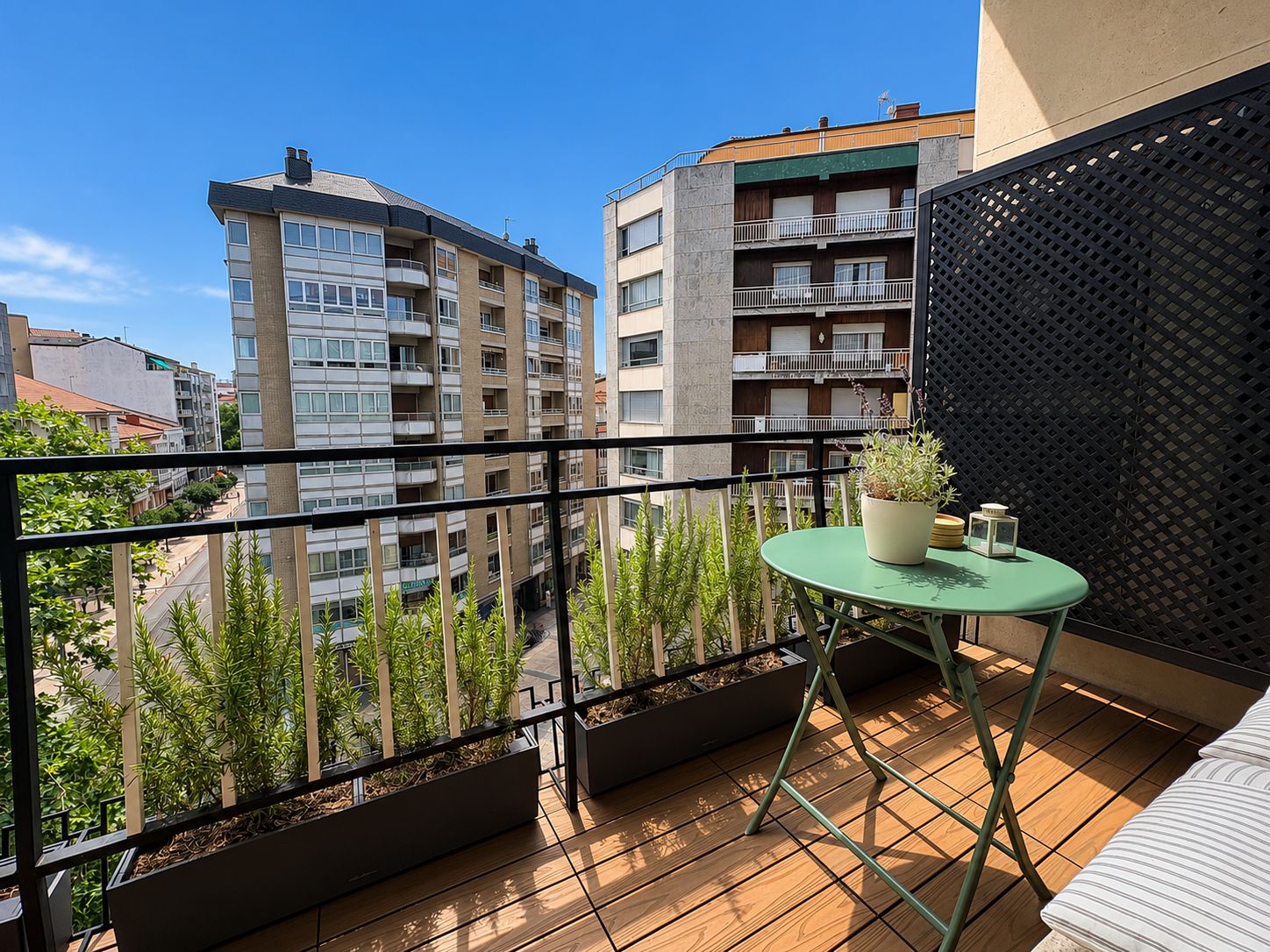 Exclusiva vivienda en Plaza los Fueros de Vitoria