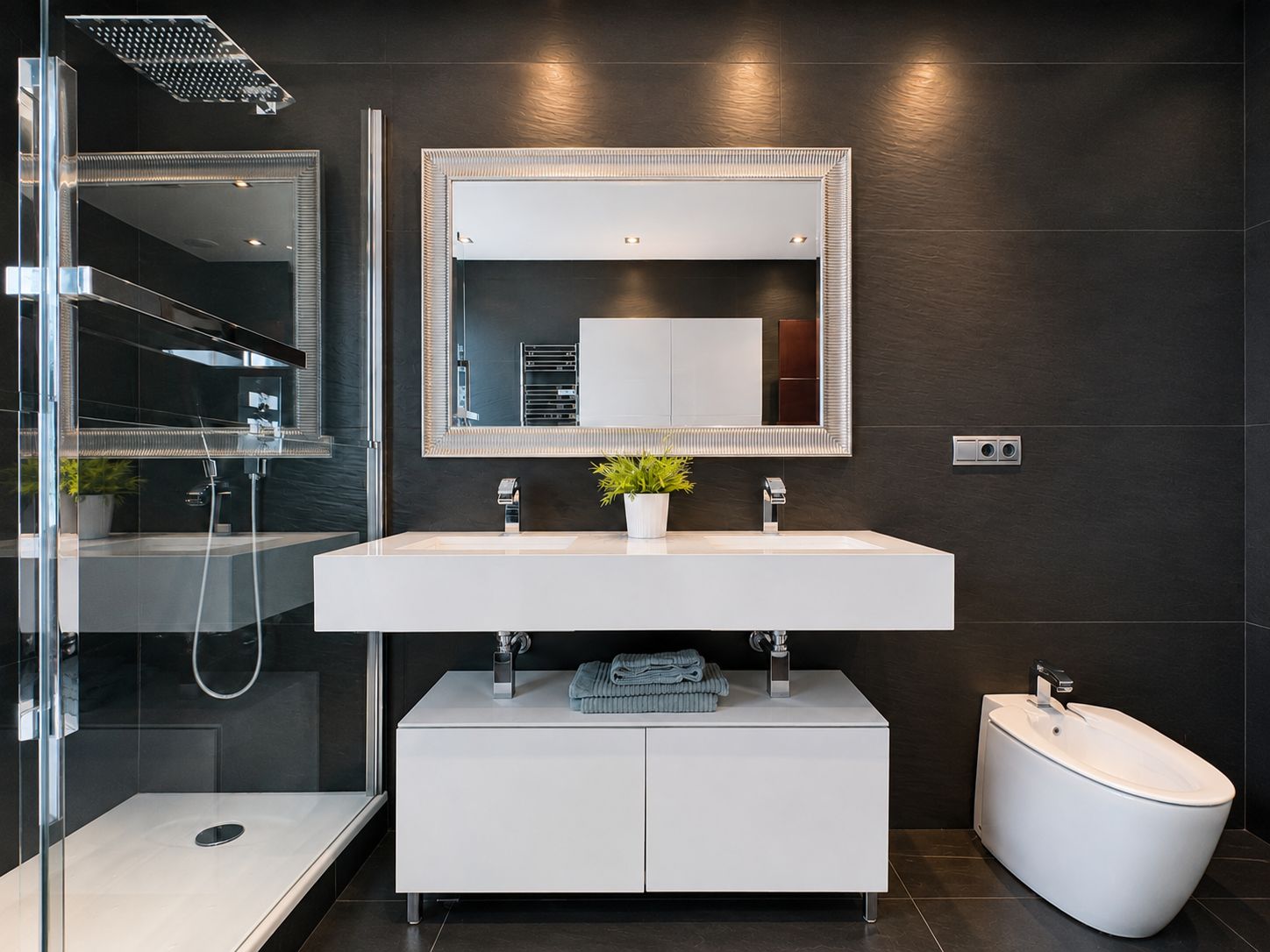 Exclusiva vivienda en Plaza los Fueros de Vitoria