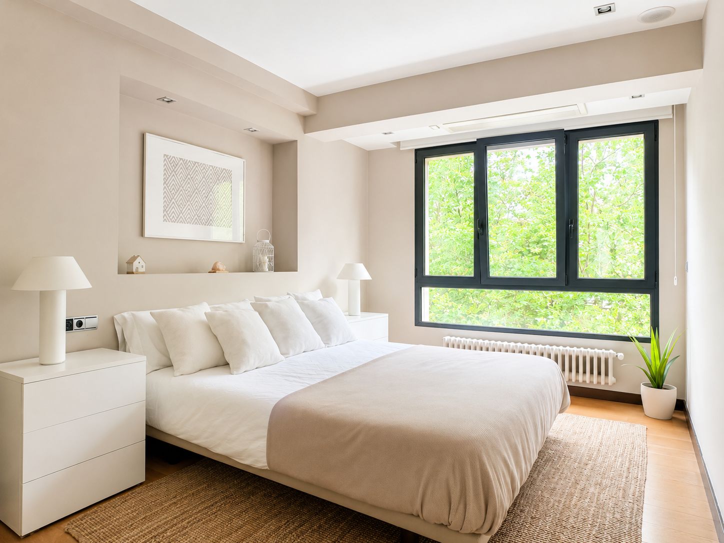 Exclusiva vivienda en Plaza los Fueros de Vitoria