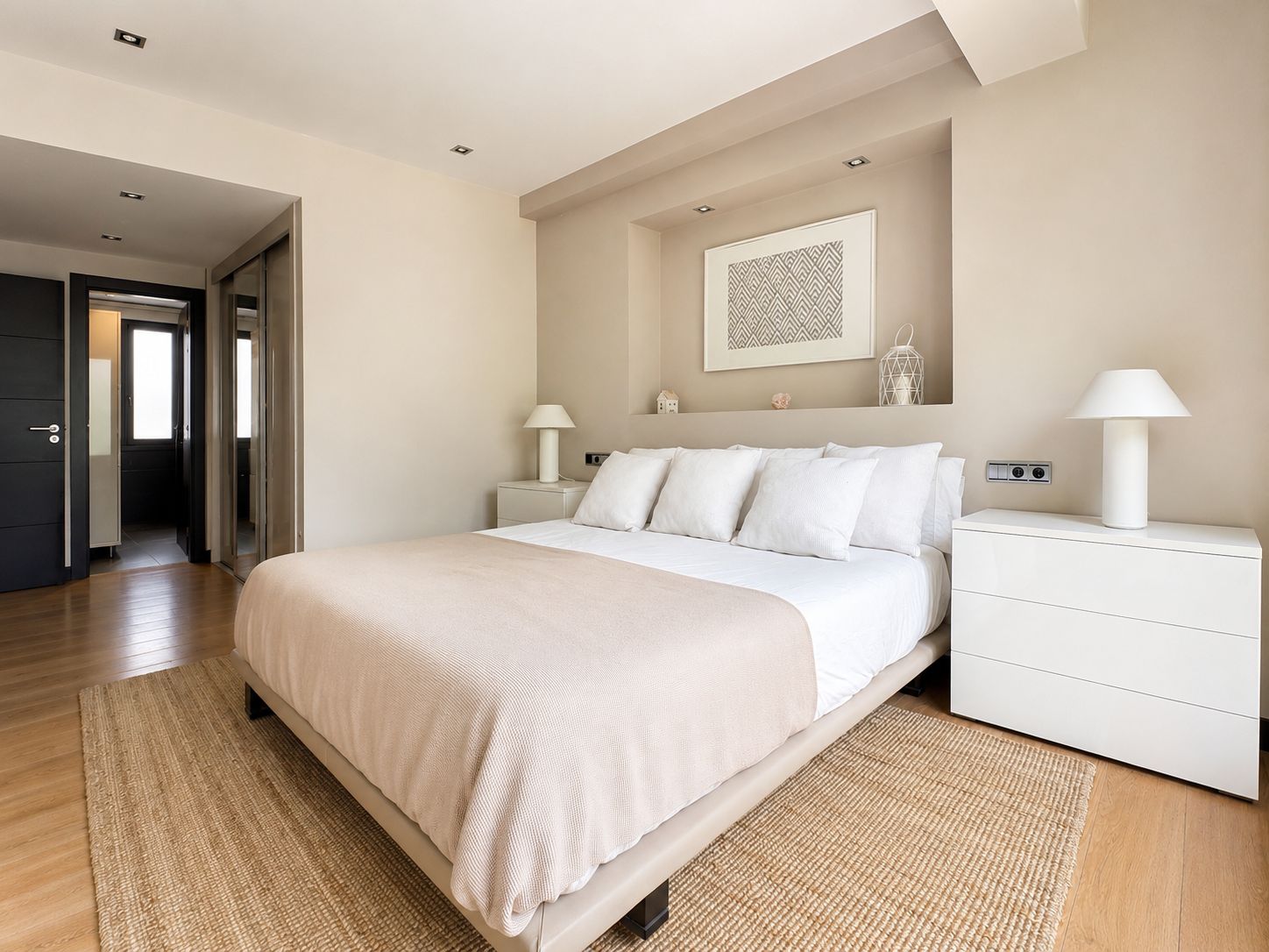 Exclusiva vivienda en Plaza los Fueros de Vitoria