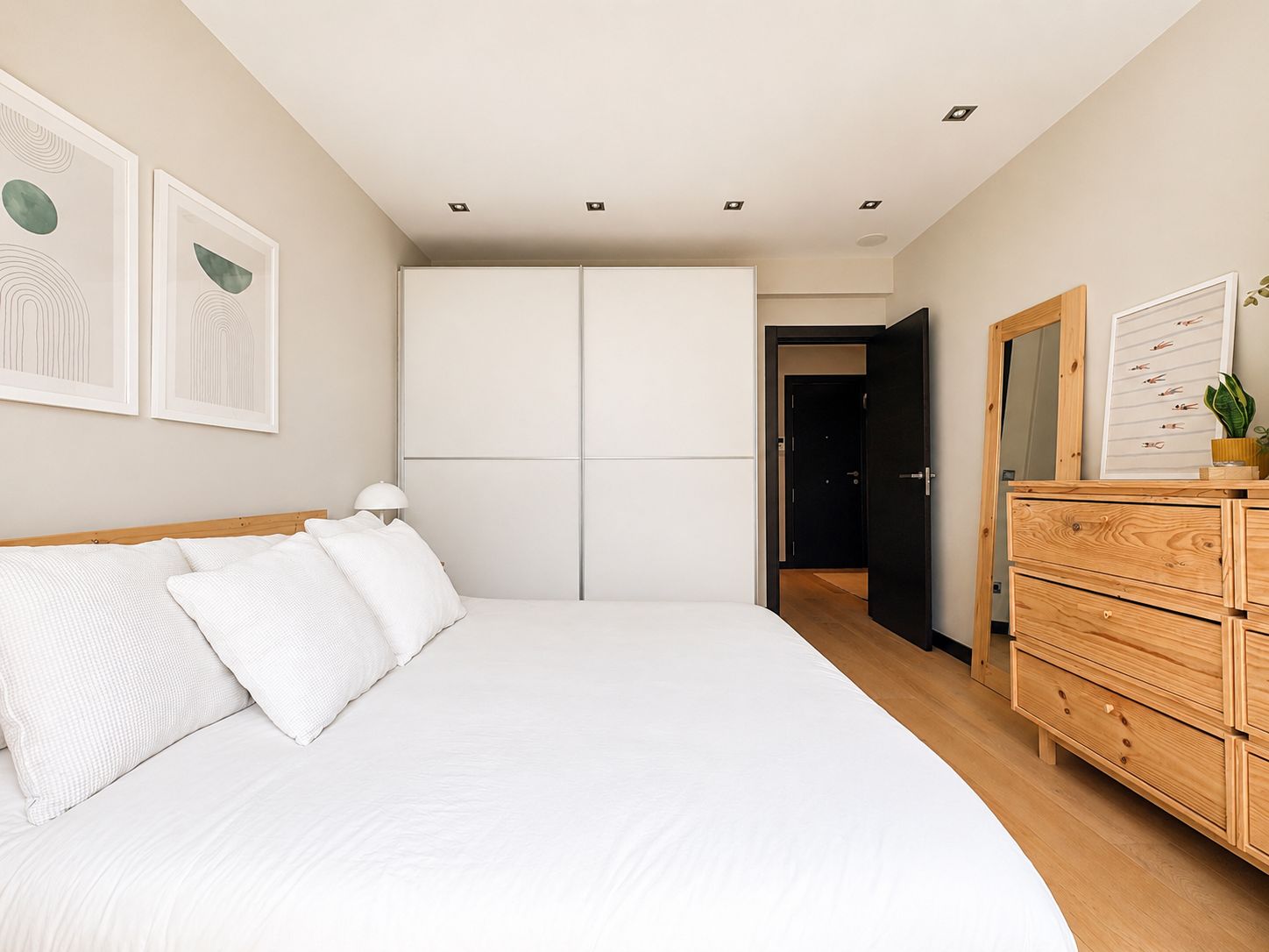 Exclusiva vivienda en Plaza los Fueros de Vitoria